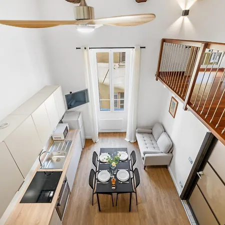 La Marne, Charming Duplex In The Heart Of Downtown Apartment