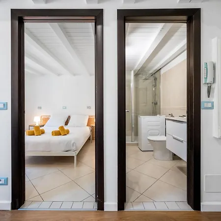 La Marne, Charming Duplex In The Heart Of Downtown Apartment *