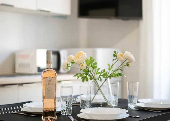 La Marne, Charming Duplex In The Heart Of Downtown