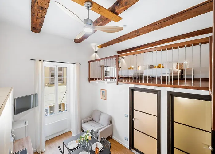 La Marne, Charming Duplex In The Heart Of Downtown Daire *