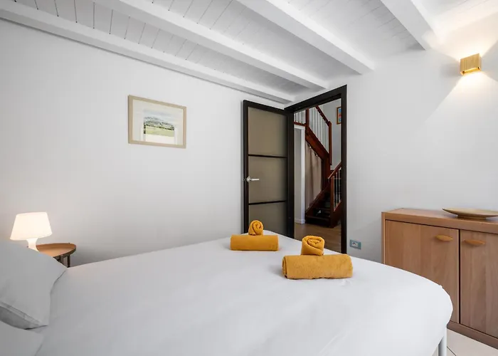 Apartment La Marne, Charming Duplex In The Heart Of Downtown Menton