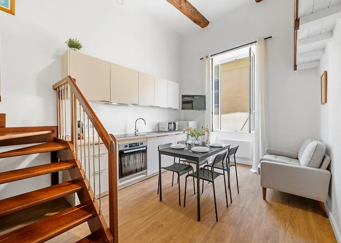 La Marne, Charming Duplex In The Heart Of Downtown Lejlighed